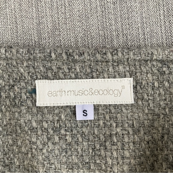 Earth Music Ecology Skirt Mini Grey Wool - Picture 4 of 6